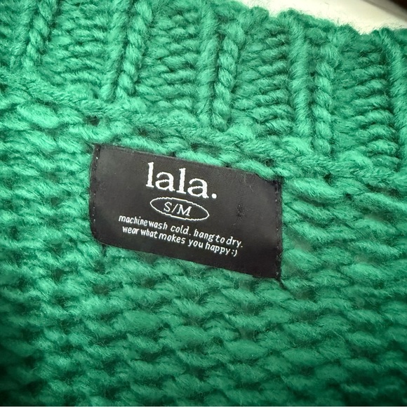 Dressed in Lala Weirdo sweater - Picture 2 of 2
